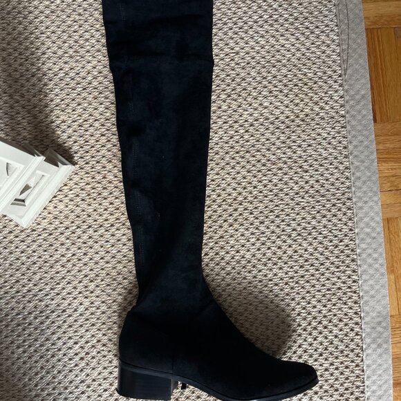 DOLCE VITA Black Suede Over The Knee Flat Boots - Picture 6 of 7